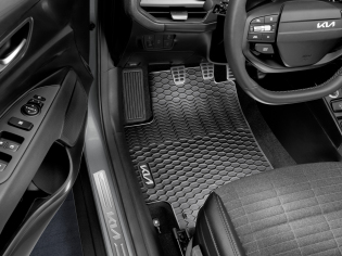 Mattenset rubber vierdelig met grijs Kia logo