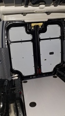 Achterdeurpanelen grijs 4mm berkentriplex Kia PV5 (4 panelen)