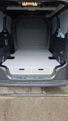 Dubbele vloer op hoogte 12mm grijs met lades (hout) bij achter en zijdeur PV5 L2