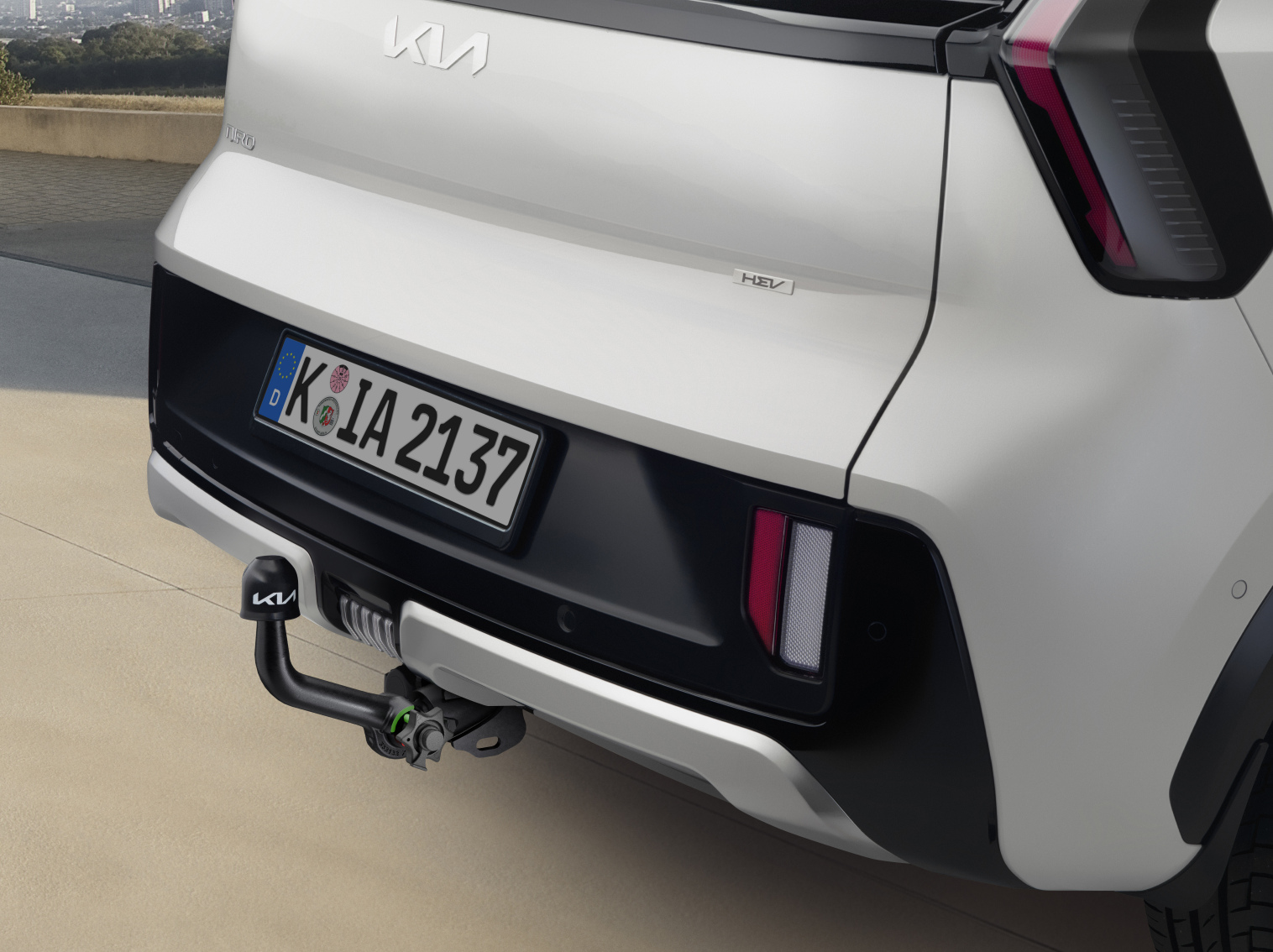 AT281ADE50_IM_Tow_bar_detachable_01_rgb_72 (1)